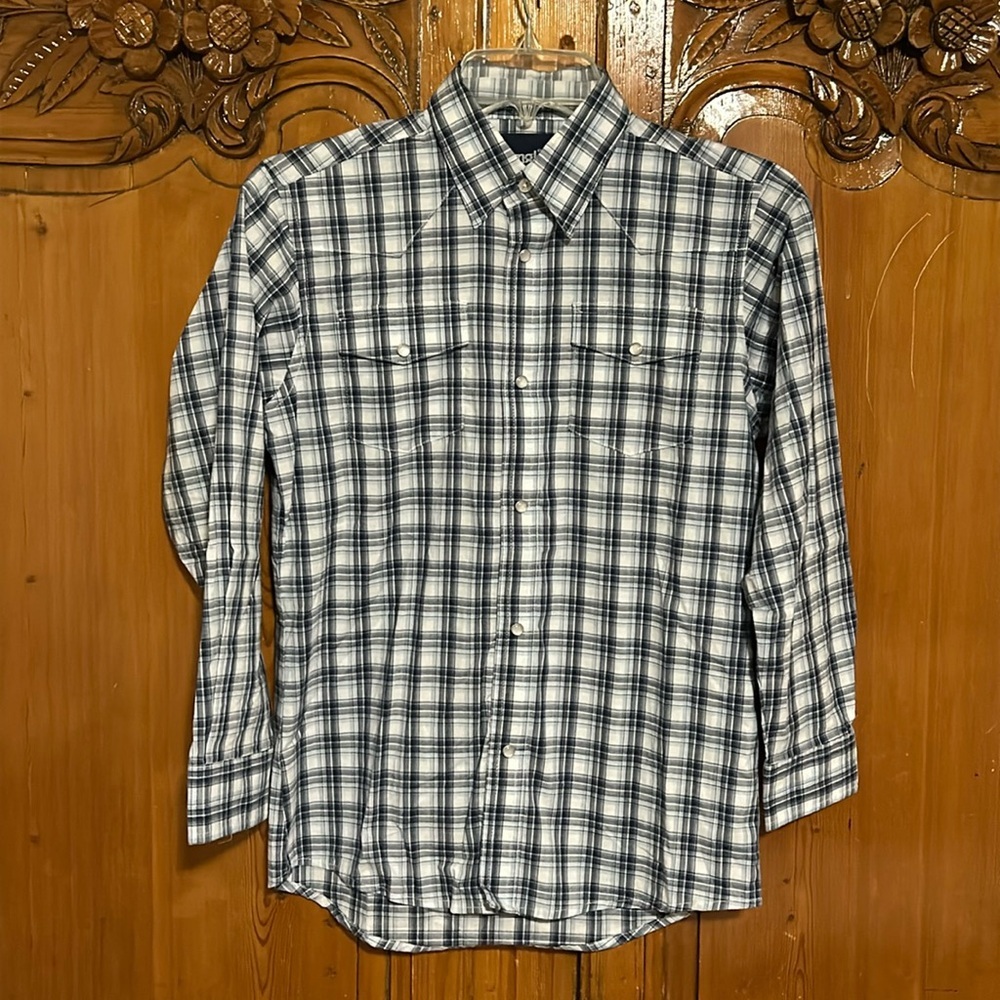 Boys Wrangler Classic Western Style    Shirt. Large